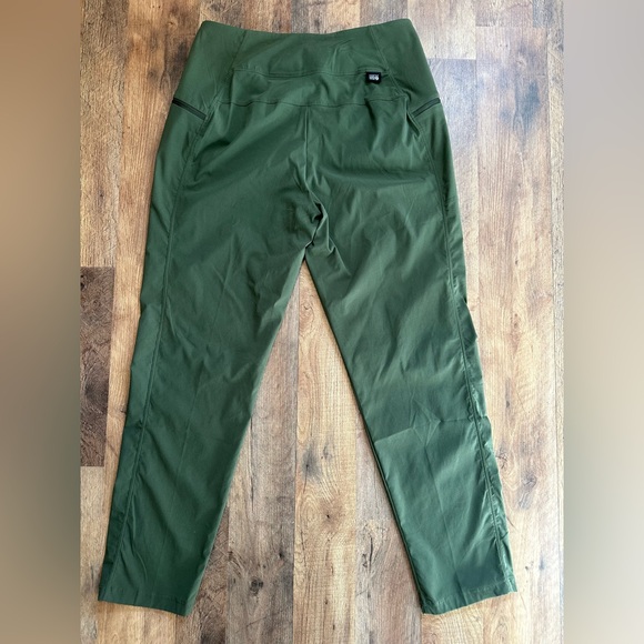 New. Woman’s Dynama High rise ankle pant - Picture 2 of 9